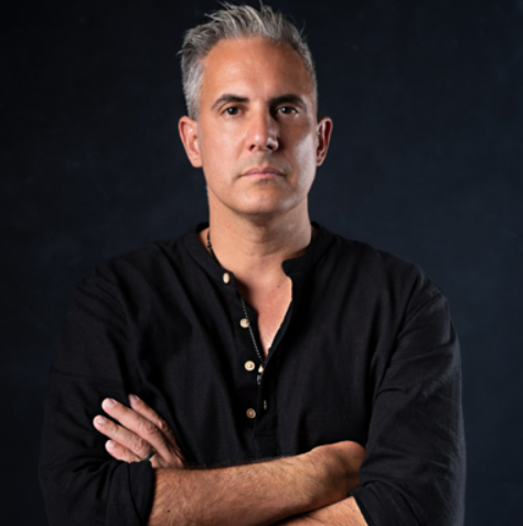 Código Simbólico: Fusión entre Comportamiento Humano y Ventas